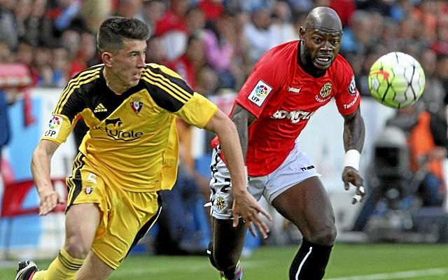 Achille Emana vuelve a la Liga