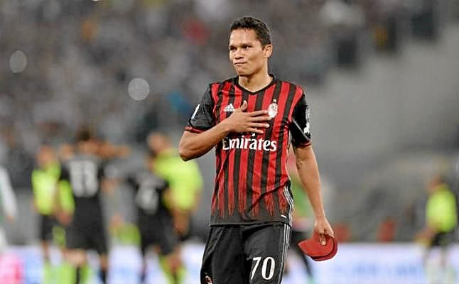 El Milan tasa a Bacca