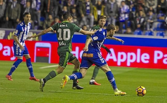 Ceballos se giraba... y no veía a nadie