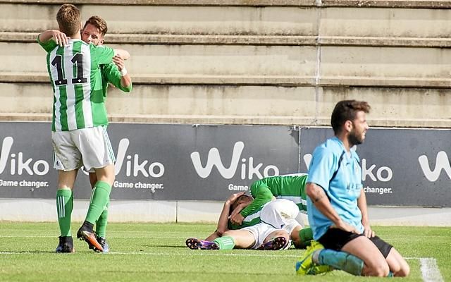 Betis B 2-1 At. Espeleño: El filial despide el año con una sonrisa