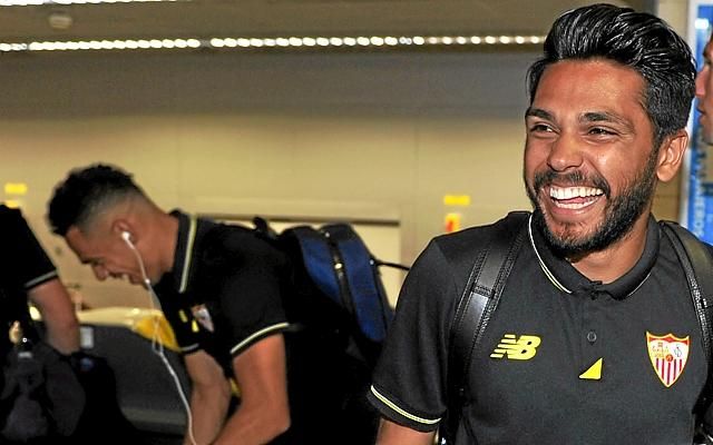 Trémoulinas, con 'novias' en Francia