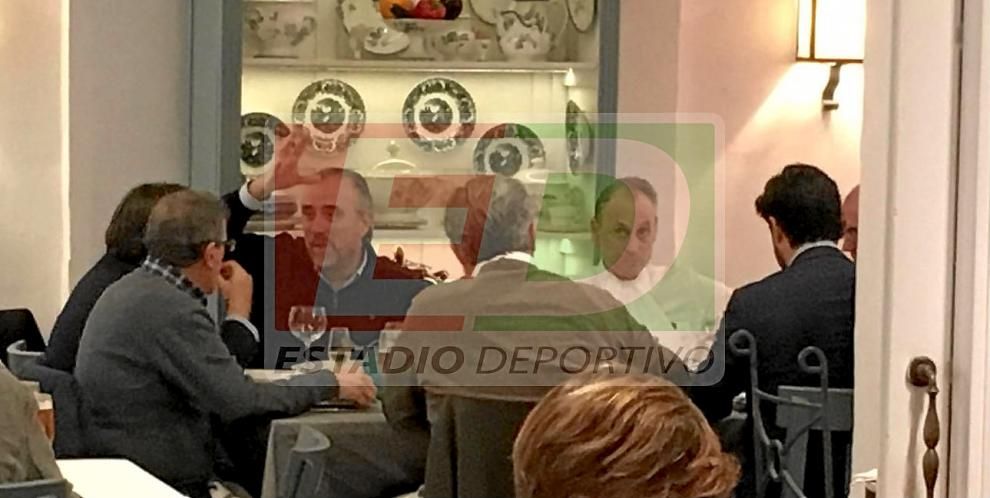 Manuel Castaño explica el motivo de la reunión con Lopera y Oliver