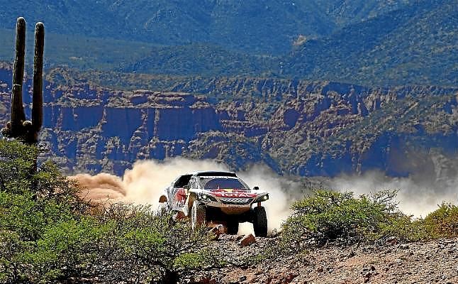 Sainz tiene serias dificultades en la cuarta etapa del Dakar