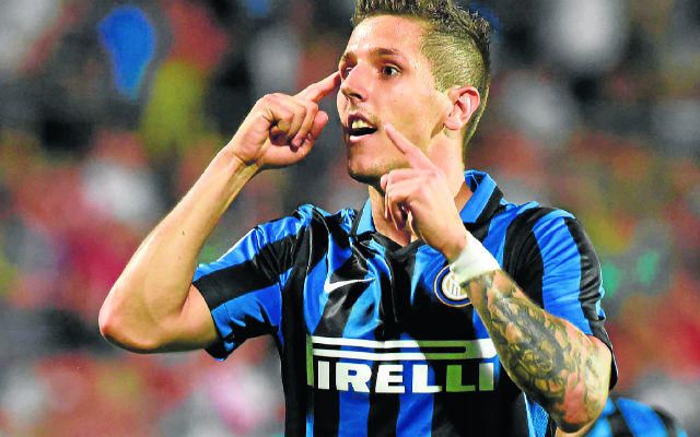 Jovetic aprieta para aterrizar en el Sevilla