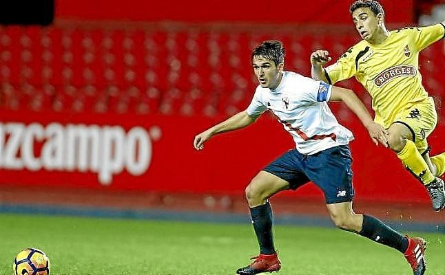El Sevilla Atlético pierde a Cotán