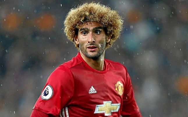 Fellaini renueva con el Manchester United hasta 2018