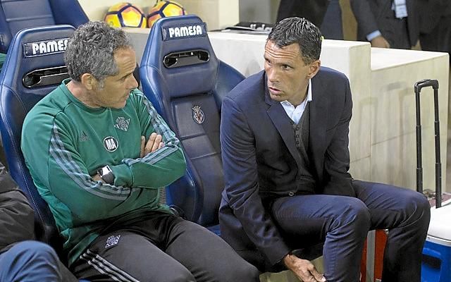 Poyet, erre que erre: "El Betis de antes era, en todo, distinto"
