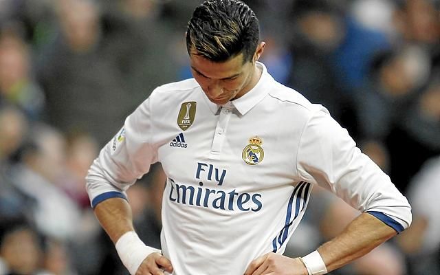 El Bernabéu castiga a Benzema y exige a Cristiano