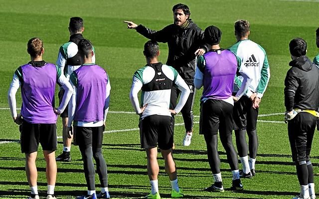 La lista de convocados de ante el Sporting