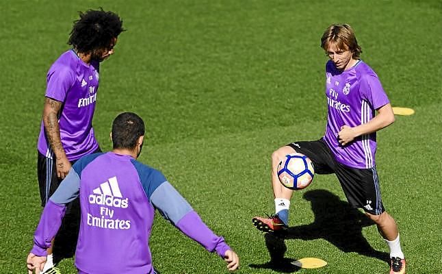 Modric tiene sobrecarga y Marcelo lesión en bíceps femoral