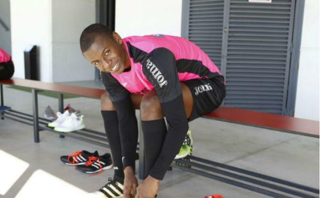Adrián Ramos ya entrena con el Granada