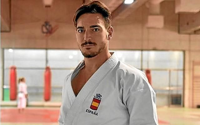 El karateca Damián Quintero abre temporada en París