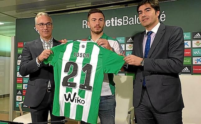 En directo: Presentación de Alin Tosca con el Betis