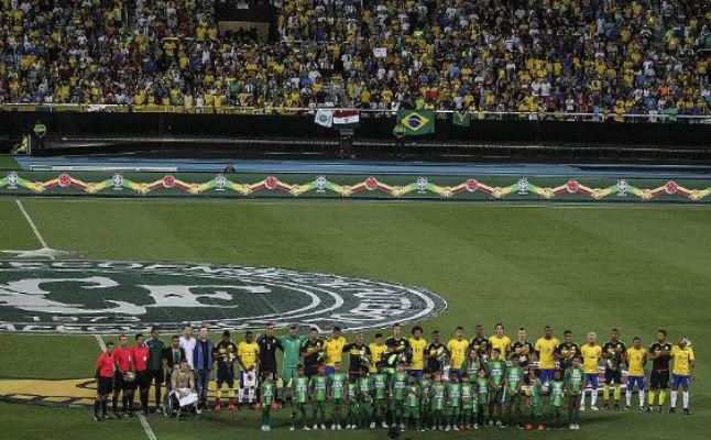 Brasil y Colombia recaudan medio millón de euros en el amistoso a favor del Chapecoense