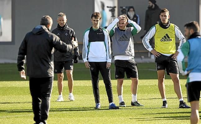 Conoce la convocatoria del Betis para recibir al Barcelona