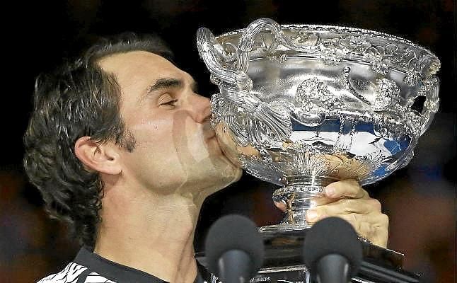Federer sobre su retirada: "Tengo mucho tenis pero si me lesiono, quién sabe"