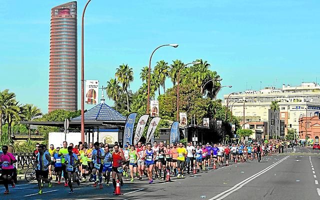 Sevilla disfruta de su Medio Maratón