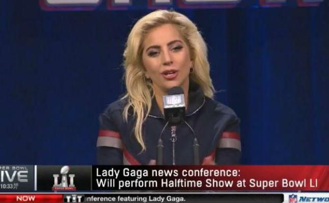Lady Gaga adelanta que sorprenderá con algo "interesante y emocionante"