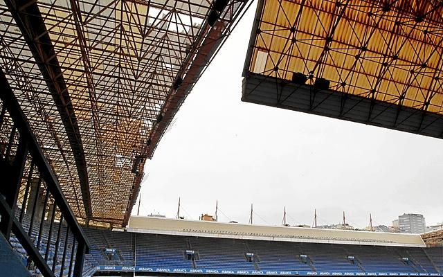 Nuevos desprendimientos en Riazor