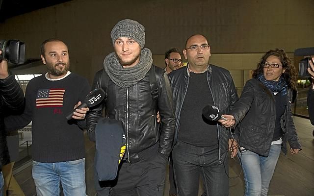 Salenko, sobre Zozolya: "¿Cómo se puede arreglar algo tan manipulado?"