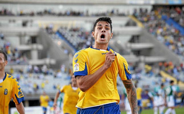 La fidelidad de Vitolo ante una afición dividida