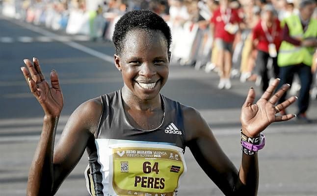 La keniana Peres Jepchirchir bate el récord del mundo de medio maratón