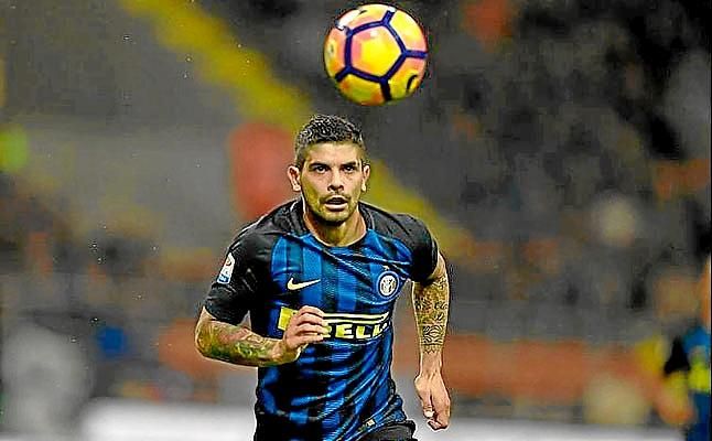 Banega podría acabar en el fútbol chino