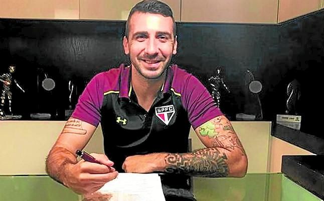 Pratto firma por el Sao Paulo