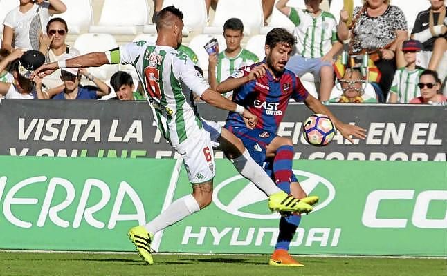 El líder recibe al Córdoba y el Oviedo se enfrenta al Getafe por el ascenso