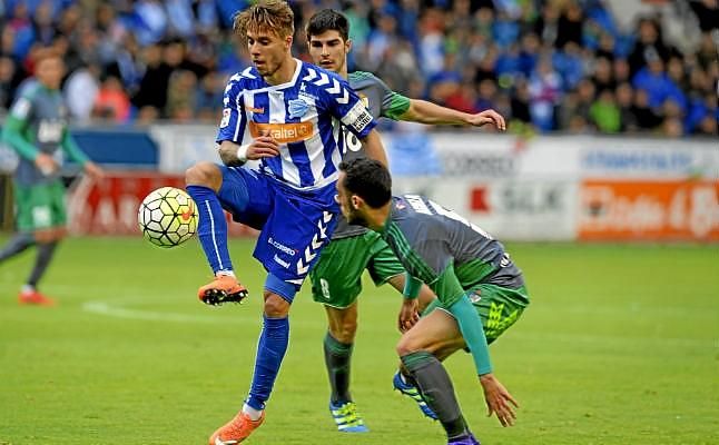 Femenía da vida al Alavés
