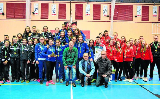 Sevilla brilla en Tomares