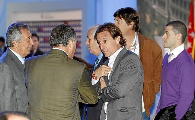 Alfonso: "Guardiola debió renunciar a la selección y Piqué está en la misma tesitura"