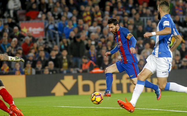Messi salva los puntos pero no encuentra alivio