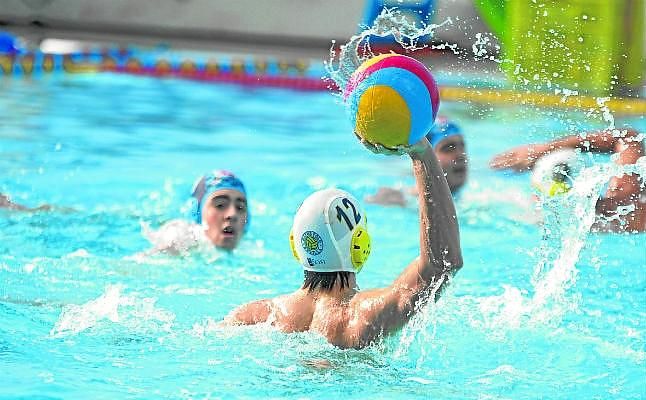 Jornada nefasta para los equipos sevillanos en waterpolo
