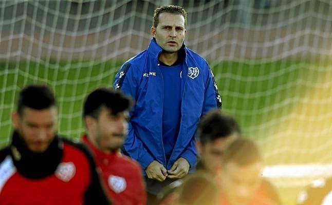 La destitución de Baraja, undécimo relevo en Segunda