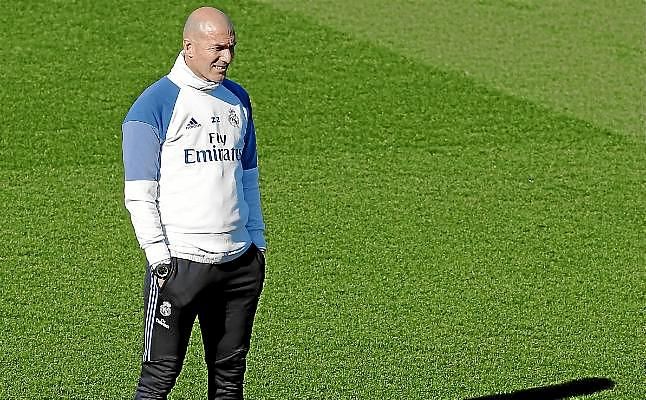 Zidane: "Es entendible lo de Isco, pero tengo 24 jugadores muy buenos"