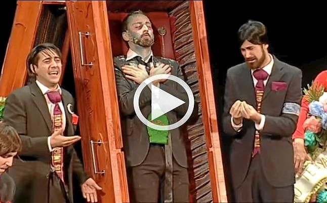 Los sevillanos 'No te vayas todavía' pasan a la final del COAC con Manué