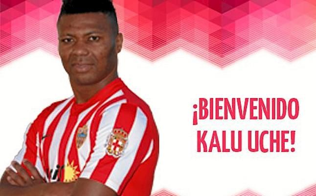 Kalu Uche vuelve al Almería, otra vez