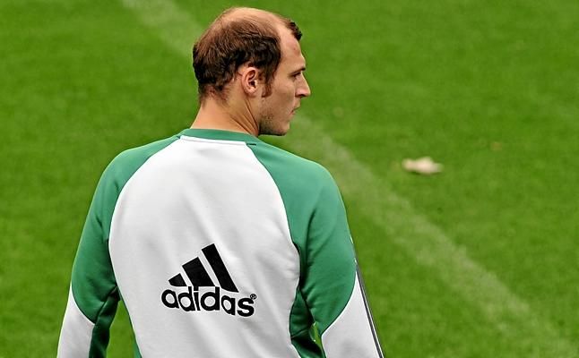 Jémez: "Si yo pido a Zozulya, conmigo juega en el Rayo"