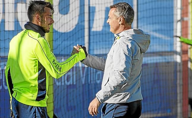 Sansone es la única duda de Escribá ante el Real Madrid