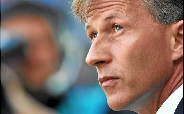 El Wolfsburgo ficha como técnico a Jonker, exauxiliar de Van Gaal