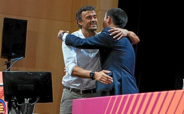 Bartomeu: "Luis Enrique ha sido un súper entrenador"