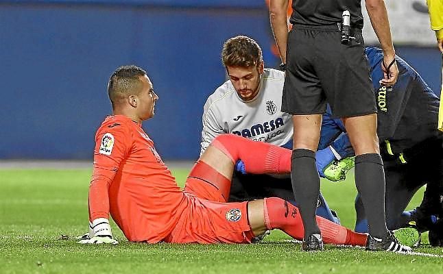 Asenjo será operado de la rodilla izquierda el viernes en Madrid