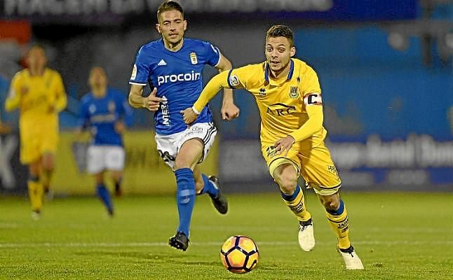 Óscar Plano: "Estamos con mucha ilusión por ganar al Sevilla Atlético"