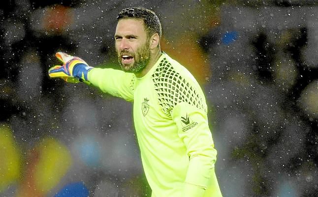 El exsevillista Sirigu vuelve a ser convocado por Italia