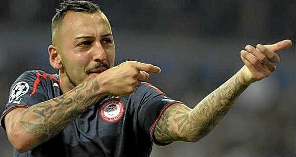 Mitroglou amenaza al Dortmund