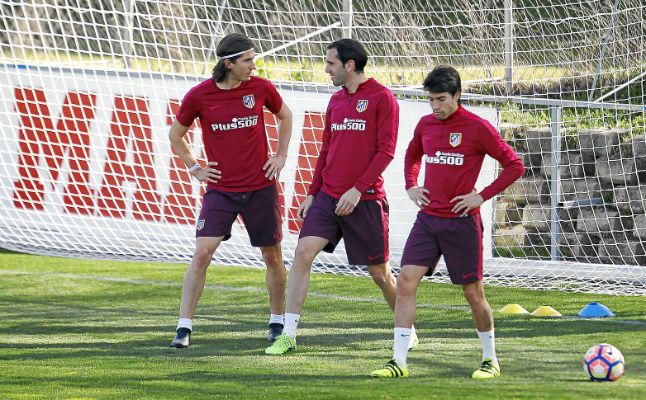 Regreso de Godín y titularidad para Gaitán, planes de Simeone para Granada