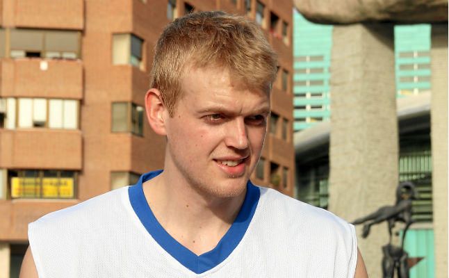 El UCAM Murcia ficha al pívot internacional británico Daniel Clark