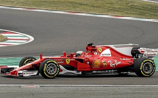 Ferrari ya rueda en mejores tiempos que Mercedes