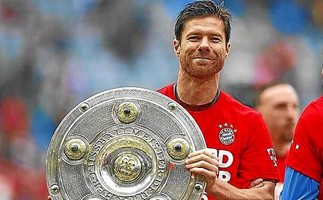 Xabi Alonso cierra su carrera en Alemania con dos Bundesligas y una Copa